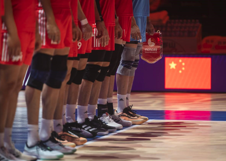 但随后连丢, 五个回合均