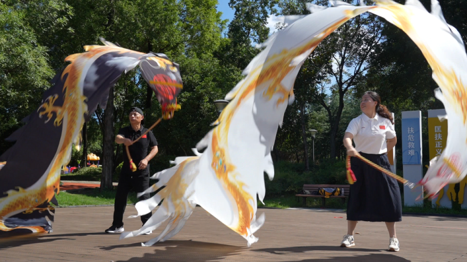 OMfMw, ga, 园的晨光中